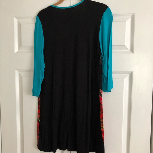 Multi-colored tunic - Picture 2 of 2
